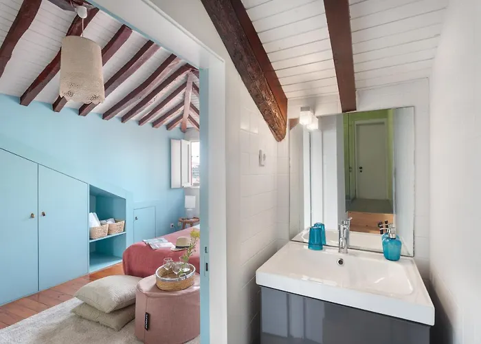 Own Places Clerigos * Порту