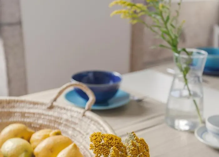 Own Places Clerigos Апартаменты *