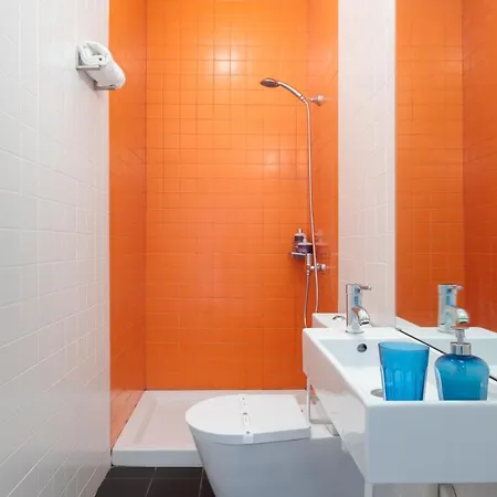 Апартаменты Own Places Clerigos Порту