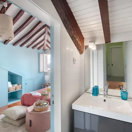 Own Places Clerigos * Порту